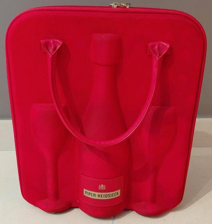 Valisette de voyage du champagne Piper-Heidsieck, Collections, Vins, Utilisé, Champagne, France, Enlèvement ou Envoi