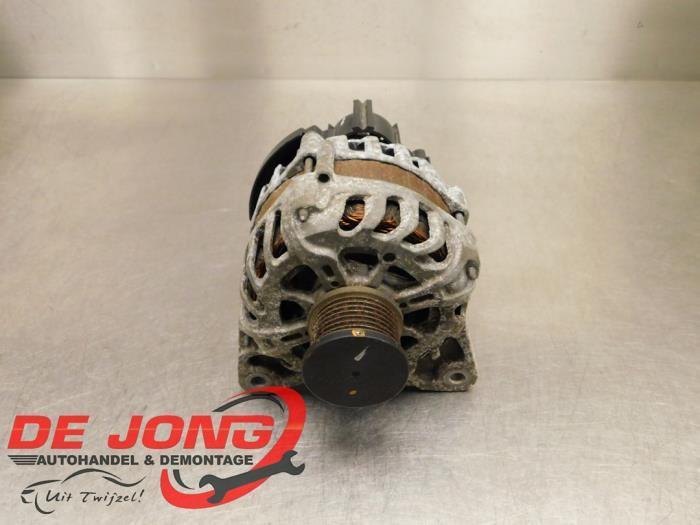 Dynamo van een Renault Clio, Auto-onderdelen, Motor en Toebehoren, Renault, Gebruikt, 3 maanden garantie, Ophalen of Verzenden