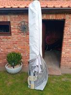 Marmeren voet +steun+parasol+2ligbedden met wat werk aan, Tuin en Terras, Ophalen