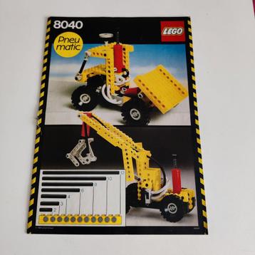 Livrets d'instructions techniques Lego  disponible aux enchères