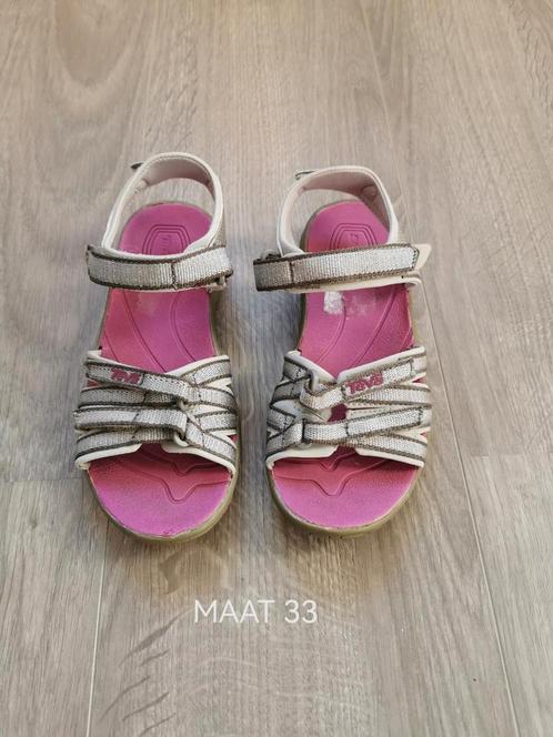 Teva sandalen - maat 33, Kinderen en Baby's, Kinderkleding | Schoenen en Sokken, Nieuw, Overige typen, Meisje, Ophalen of Verzenden
