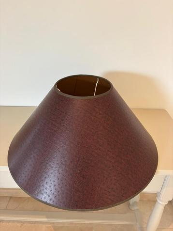 Lederlook lampenkap beschikbaar voor biedingen