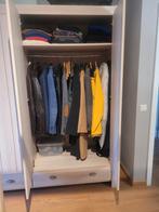 Kleerkast, kledingkast massief hout nieuwe prijs koop 1450 e, Huis en Inrichting, Kasten | Kleerkasten, Ophalen