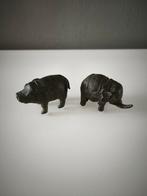 Olifant en varken in gietijzer of brons., Antiek en Kunst, Ophalen of Verzenden, Brons