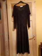 Robe élégante Nicole Cadine, Enlèvement