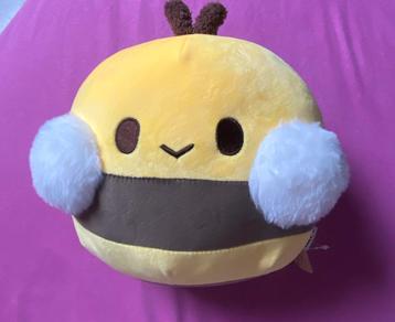 Bij knuffel beschikbaar voor biedingen