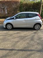 Toyota aygo airco, carplay, camera, cruisecontrol, Auto's, Toyota, Voorwielaandrijving, Stof, Handgeschakeld, 5 deurs