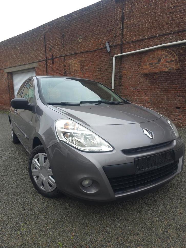 RENAULT CLIO BENZINE GEKEURD VOOR VERKOOP, Auto's, Renault, Te koop, Clio, Benzine, Onderhoudsboekje, Ophalen