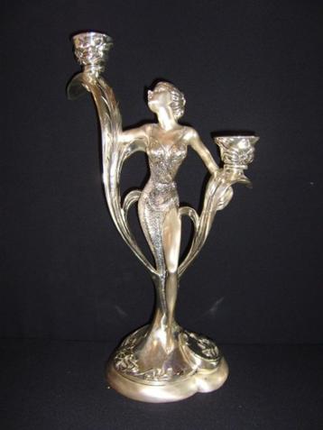 ART DECO : Kandelaar met beeld van een elegante 30' dame beschikbaar voor biedingen