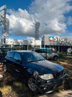 Bmw 118i automaat benzine start en rijdt kleine schade, Auto's, BMW, Automaat, 1 Reeks, Bedrijf, Berline