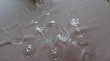 WIJNGLAZEN beschikbaar voor biedingen