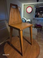 Ronde tafel met unieke krukjes in grenen, Ophalen