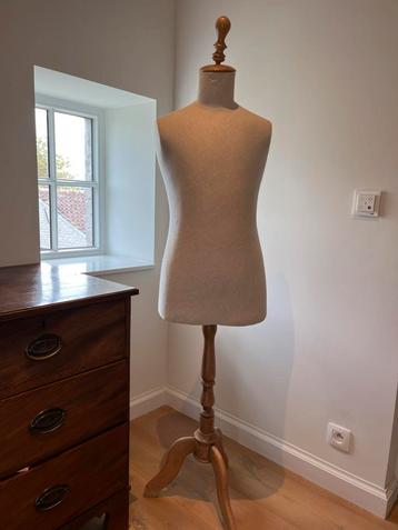 Mannequin avec base en chêne massif, Enlèvement, Comme neuf