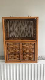 Rotan wandkastje, Huis en Inrichting, Kasten | Wandmeubels, Overige materialen, Gebruikt, Ophalen of Verzenden, Minder dan 150 cm