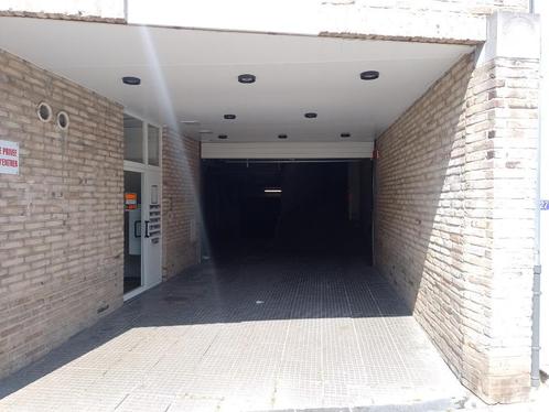 Overdekte parkeergarages in de buurt van het centrum van NI, Immo, Garages en Parkeerplaatsen