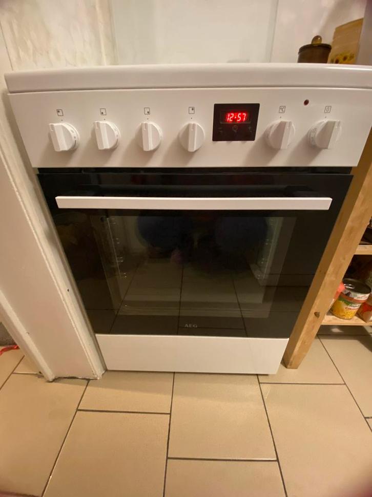 Modèle AEG, très peu utilisée, Electroménager, Cuisinières, Comme neuf, Enlèvement
