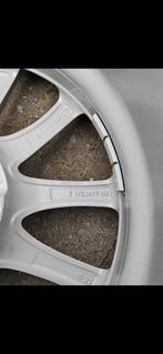 4 winterbanden op velg 17 inch ( bmw) bijna niet gebruikt, Auto-onderdelen, Banden en Velgen, Ophalen, 17 inch, Winterbanden, Band(en)