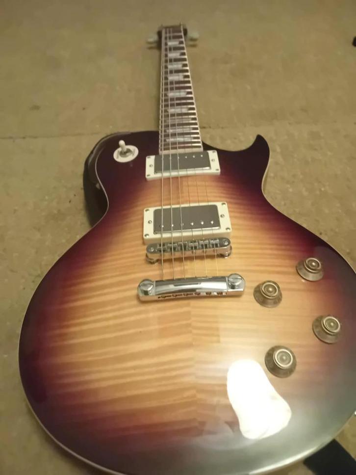 harley Benton SC 550 2, Musique & Instruments, Instruments à corde | Guitares | Électriques, Autres marques, Enlèvement