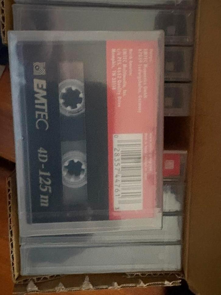 Lot neuf – 10 cassettes EMTEC 4mm DATA 4D-125M, CD & DVD, Cassettes audio, Neuf, dans son emballage, Originale, Enlèvement ou Envoi