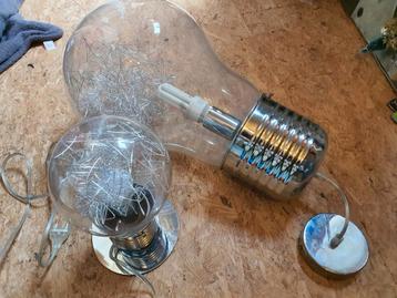Designhanglamp gloeilamp + nachttafellamp  beschikbaar voor biedingen
