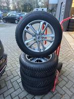 Originele winterbandenset Hyundai Tucson 17 inch, Auto-onderdelen, Banden en Velgen, Ophalen, -, -, Banden en Velgen