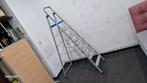 lichtgewicht opvouwbare aluminium ladder met 7 treden in per, Ladder, Ophalen of Verzenden, Zo goed als nieuw
