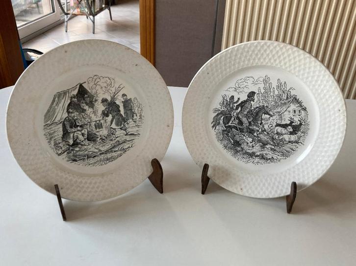 Borden P. Regout 'Militaire' - 2 stuks, Antiek en Kunst, Antiek | Keramiek en Aardewerk, Ophalen of Verzenden