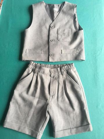 Feestkledij jongen gilet + short 2-3 j Nieuw beschikbaar voor biedingen