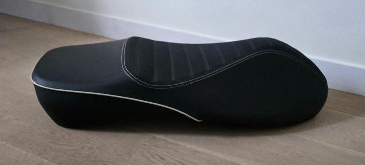 Zadel Vespa GTS SuperSport (NIEUW), Motoren, Accessoires | Overige, Nieuw, Ophalen of Verzenden