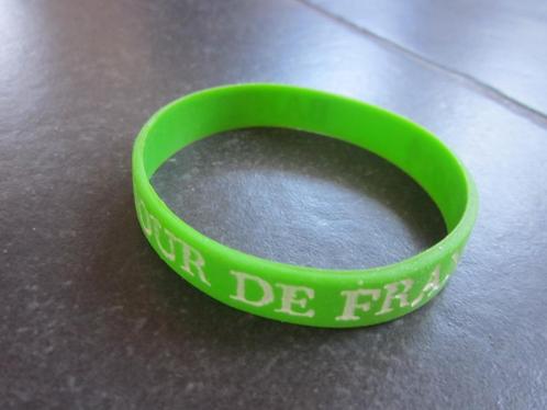 groen rubber armband Tour De France 2014, Collections, Articles de Sport & Football, Neuf, Autres types, Enlèvement ou Envoi