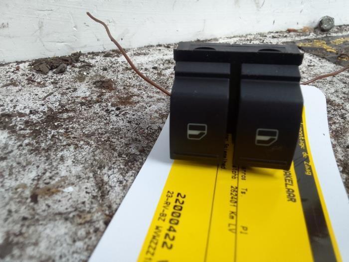 Elektrisch Raam Schakelaar van een Volkswagen Golf, Auto-onderdelen, Dashboard en Schakelaars, Volkswagen, Gebruikt, 3 maanden garantie