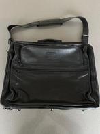 Zwarte lederen reistas van het merk TUMI, Handtassen en Accessoires, Ophalen, 40 tot 60 cm, Gebruikt, Zwart
