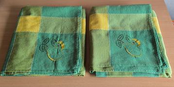 Leuk linnen tafelkleedje 180cm x 140 cm (2x te koop) beschikbaar voor biedingen