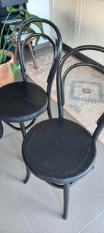 Leuke houten zwarte vintage stoelen Thonet stijl, Ophalen