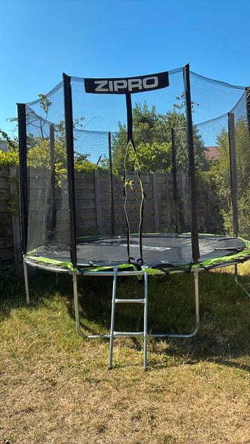 Trampoline ZiPro, Enlèvement, Utilisé