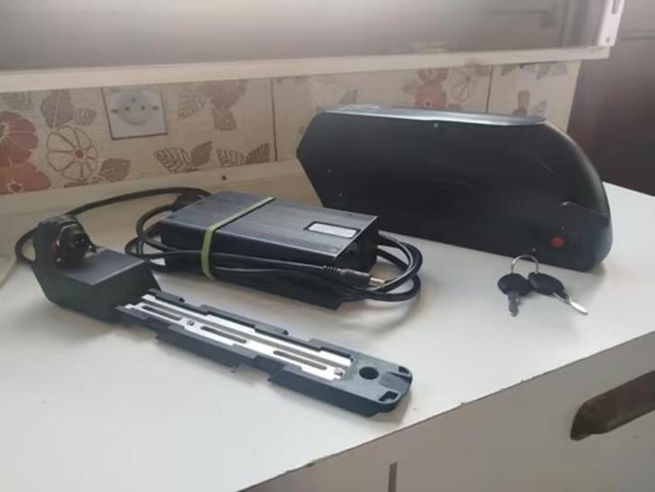 Fietsbatterij 48V - 640 Wh, Fietsen en Brommers, Fietsaccessoires | Fietsaccu's, Ophalen