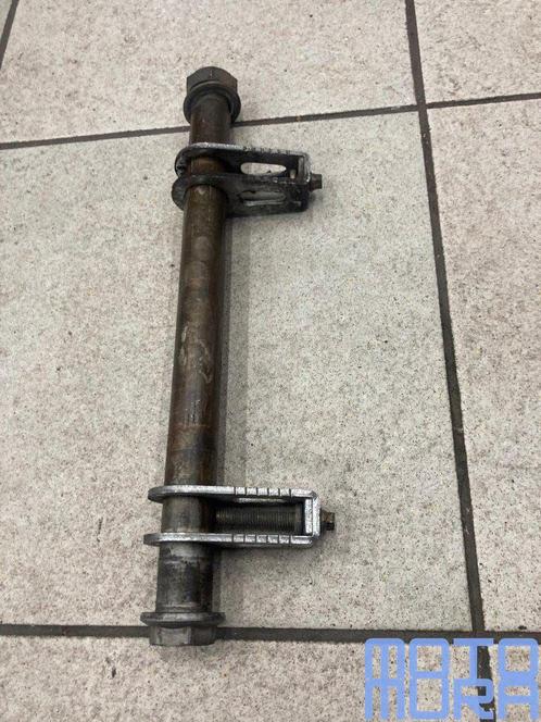 Achteras voor de  Honda CBR600RR 2003 - 2004 PC37 achter as, Motoren, Onderdelen | Honda, Gebruikt, Ophalen of Verzenden