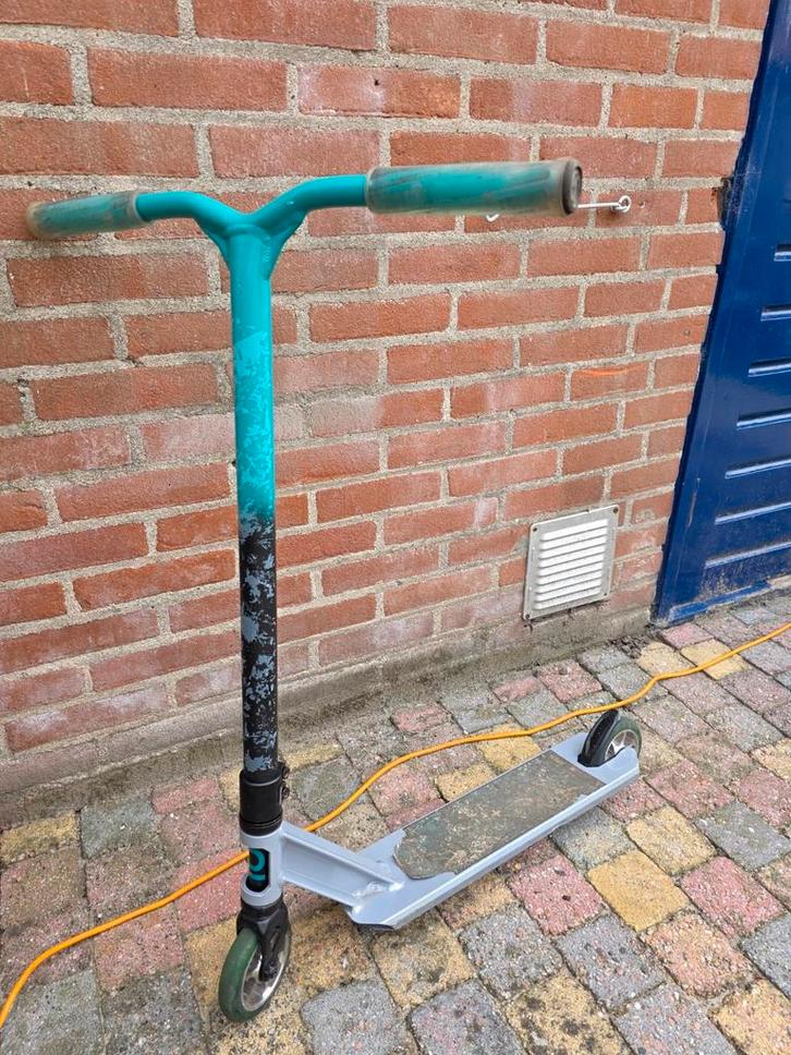 Te koop: Stevige, kwaliteits stunt step Oxelo, Fietsen en Brommers, Steps, Zo goed als nieuw, Ophalen