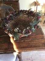 Mooie kerstmand voor cadeautjes, Huis en Inrichting, Woonaccessoires | Schalen en Manden, Ophalen, Zo goed als nieuw, Rond, Mand