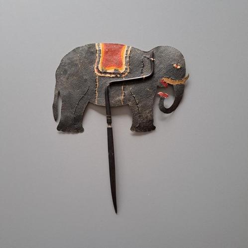 Éléphant en cuir marionnette indonésienne, Collections, Statues & Figurines, Enlèvement ou Envoi