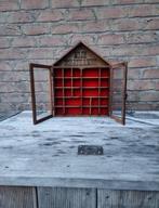 Trinket shelf hangkastje, Huis en Inrichting, Ophalen of Verzenden, Zo goed als nieuw