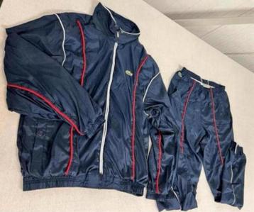 Origineel Lacoste Sport trainingspak L tracksuit blauw-rood, Ophalen of Verzenden, Zo goed als nieuw, Maat 52/54 (L), Blauw