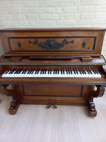 Piano beschikbaar voor biedingen