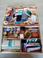 Naaigaren in houten doos 10 €, Hobby en Vrije tijd, Ophalen