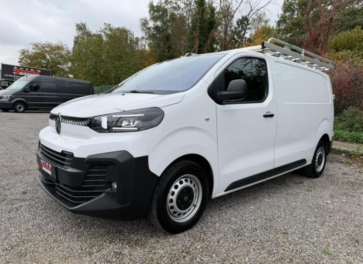 Citroen Jumpy 2.0 // L2 // 144 Pk // Automaat // Xenon, Auto's, Bestelwagens en Lichte vracht, Bedrijf, Te koop, 360° camera, ABS