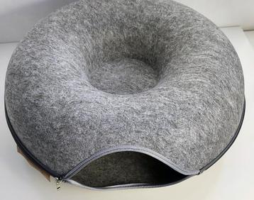 Kattenmand in de vorm van donuts, nieuw, nooit gebruikt beschikbaar voor biedingen