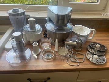 Kenwood KM260 series keukenrobot beschikbaar voor biedingen