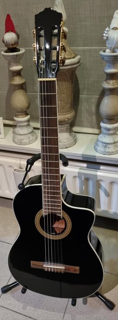 Akoestische gitaar + electrisch, Muziek en Instrumenten, Snaarinstrumenten | Gitaren | Akoestisch, Zo goed als nieuw, Ophalen