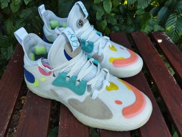 Adidas James Harden Vol.5 FutureNatural Magnolia 41 1/3 beschikbaar voor biedingen
