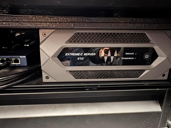 waves Exteme server & waves kaart te koop, Muziek en Instrumenten, Mengpanelen, Zo goed als nieuw, Ophalen